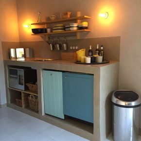 Before/after: a summer kitchen Before/after: a summer kitchen